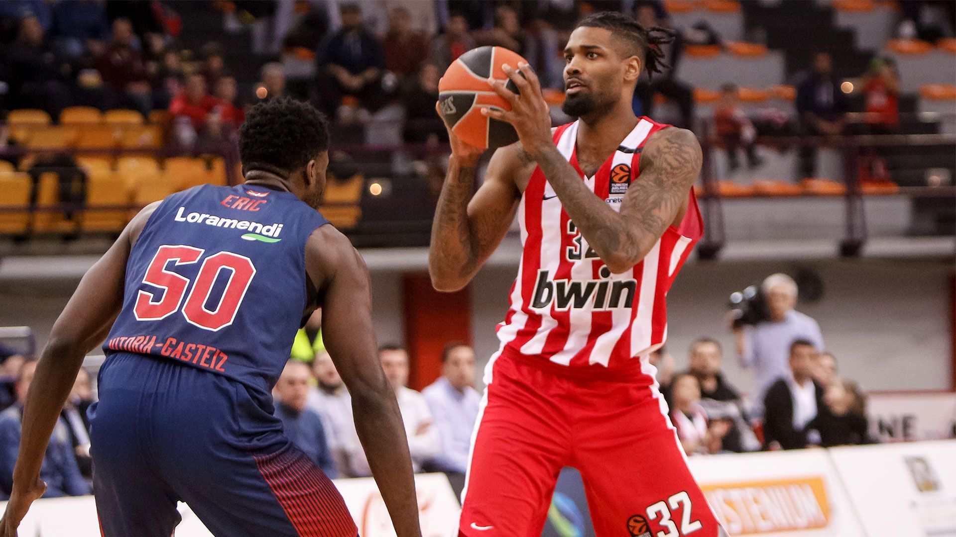 Με άμυνα, Σπανούλη και Ρούμπιτ