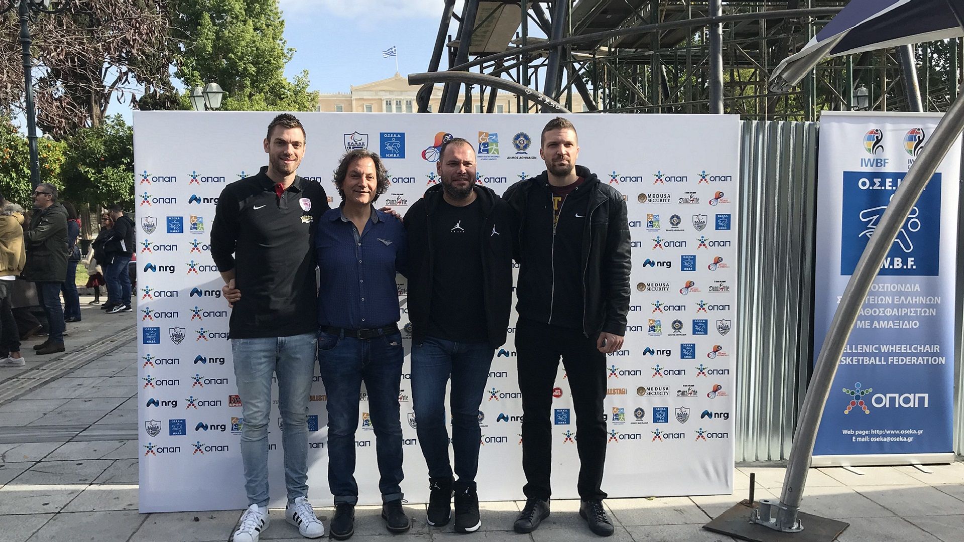 Ο ιδιαίτερος αγώνας του Μάντζαρη! (vid+pics)