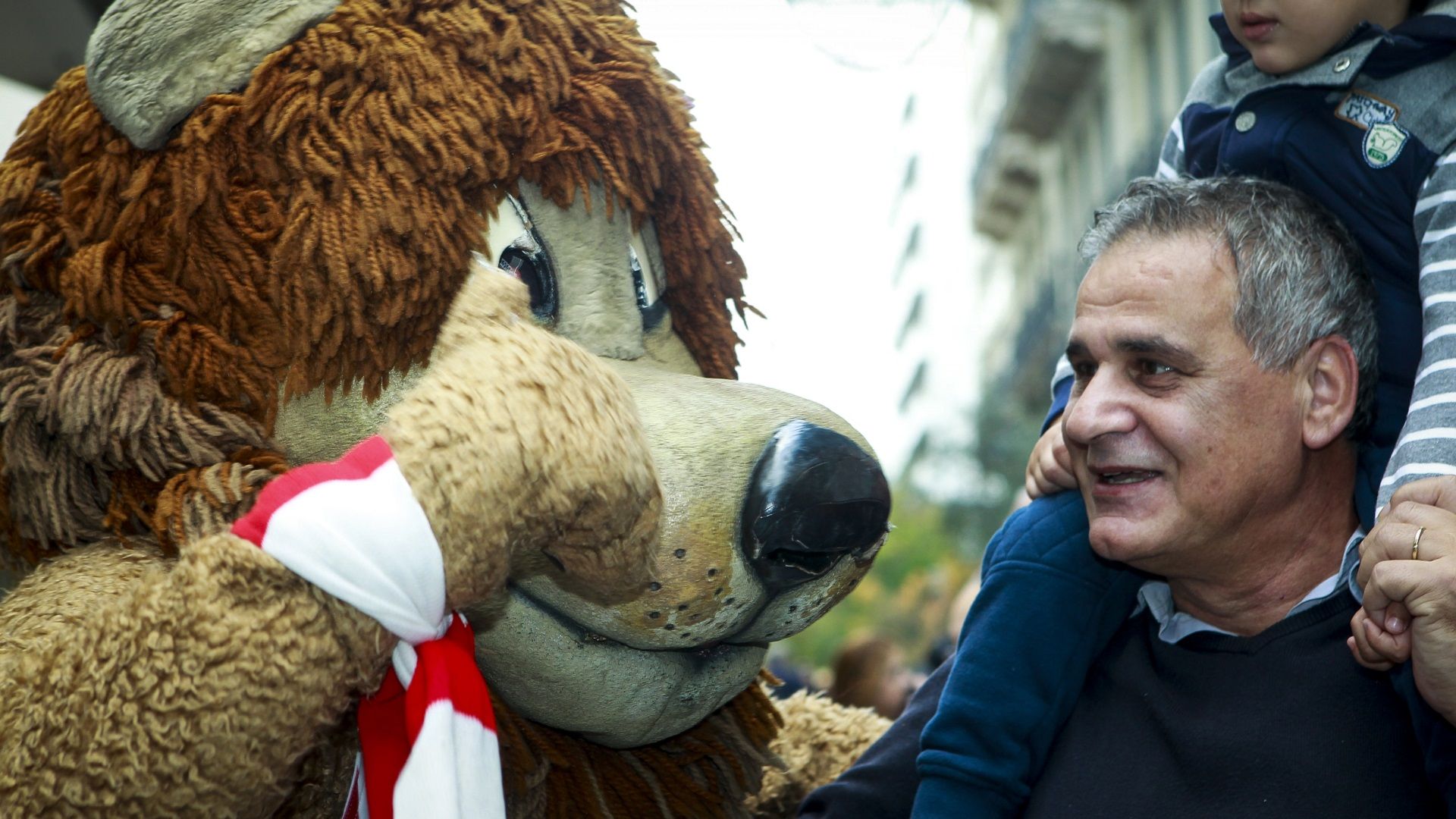 "Ερυθρόλευκο" Σάββατο στην Ερμού!